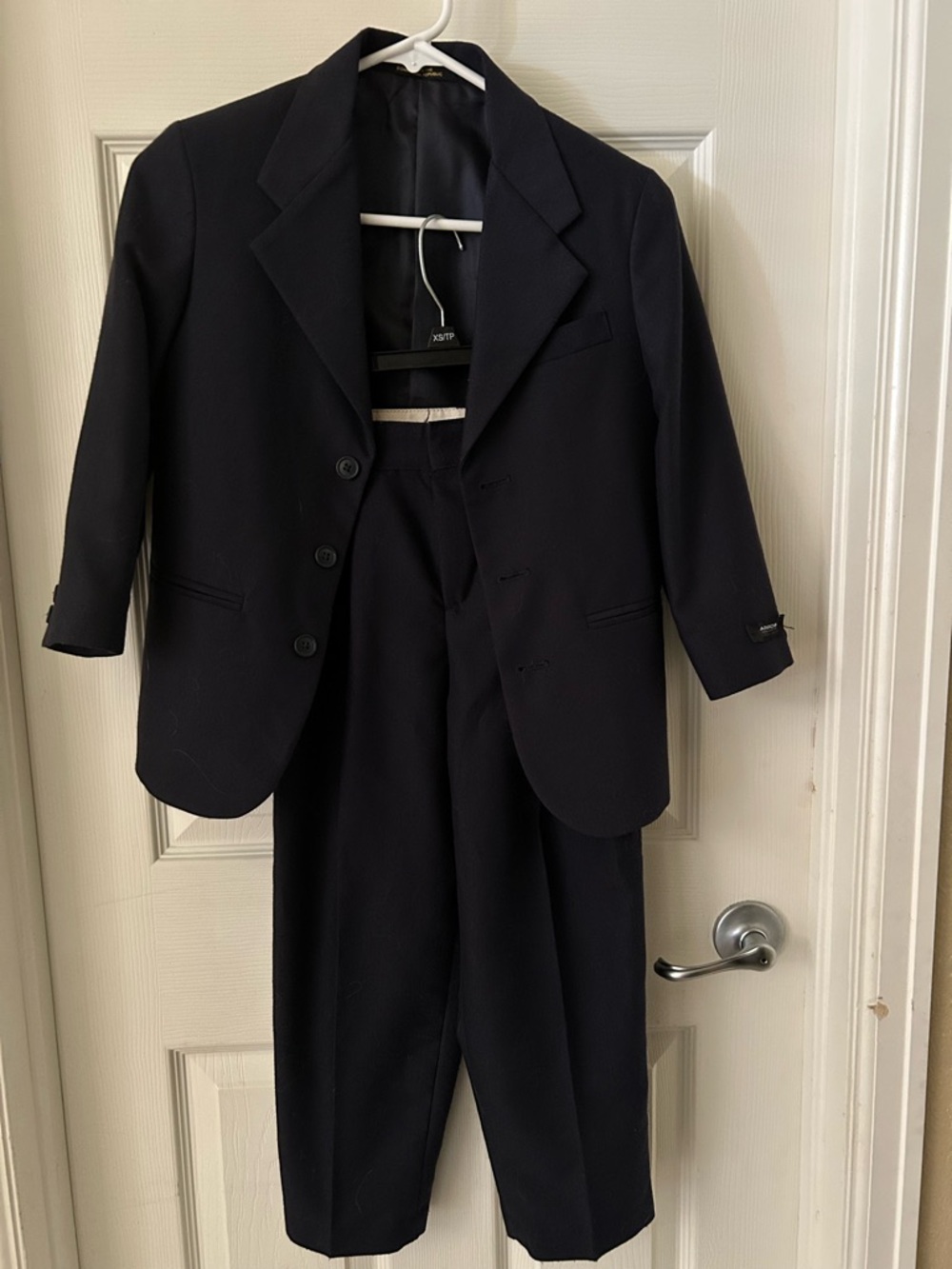 Children's Black Two-Piece Suit Set - Classic Match Jacket & Trousers